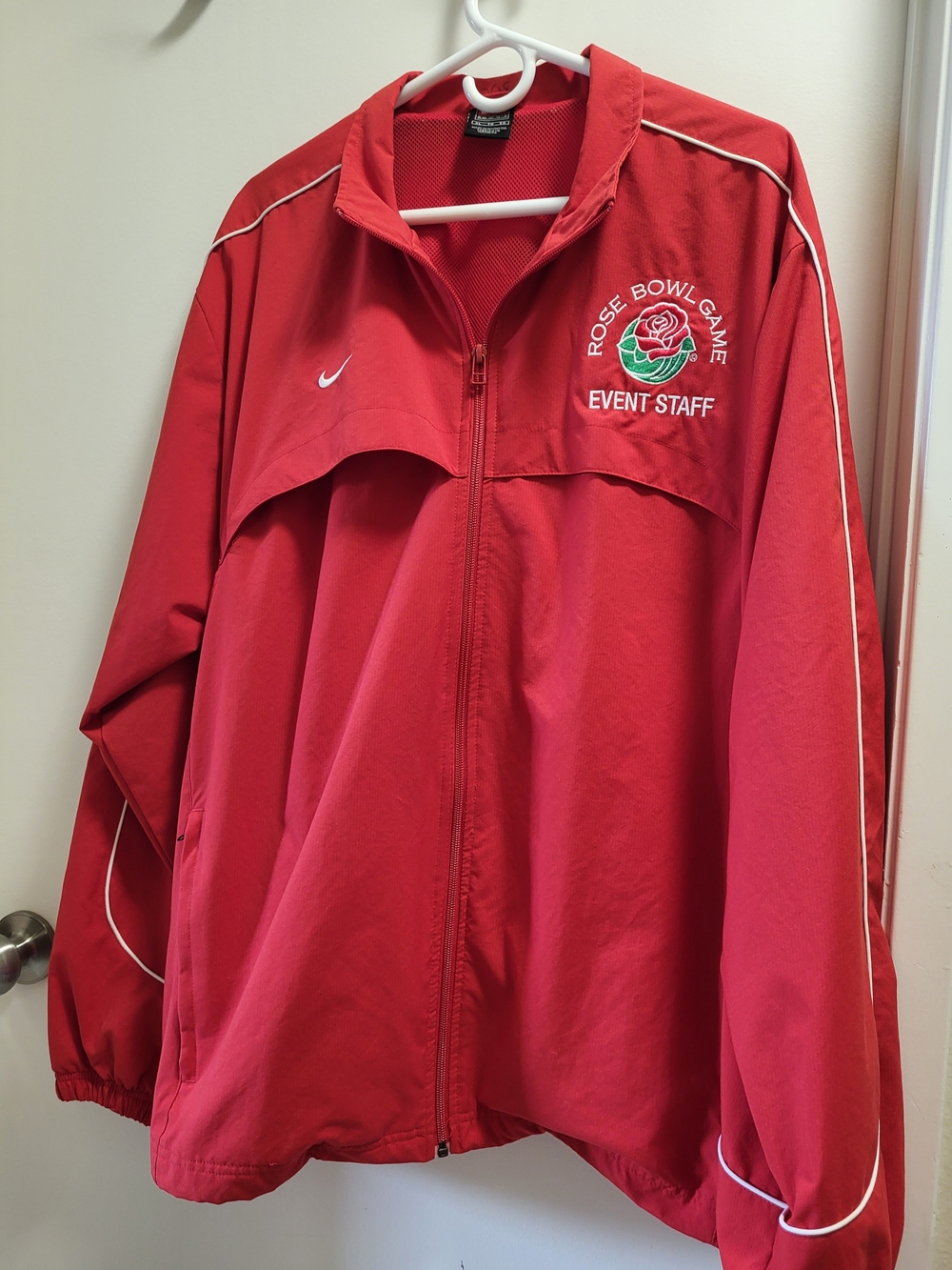 1999 Nike Rose Bowl Game Event Staff Jacket Men's XL UCLA vs. Wisconson